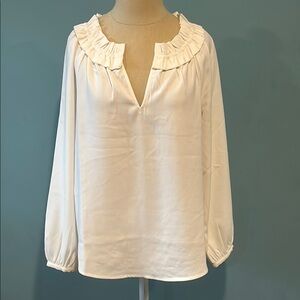 J. Crew Ivory Ruffle Blouse size XS V-Neck Gathered Cuff Office